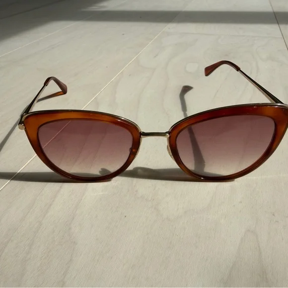 [Longchamp] Women's Brown Frame Sunglasses with Gold Details - Picture 5 of 11